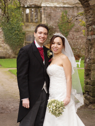 衛斯德事業愛情兩得意，二人年初在英國古堡舉行婚禮。