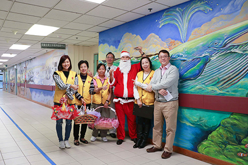 Volunteer Caregiving Programme for Inpatients during the Christmas Season photo 2
