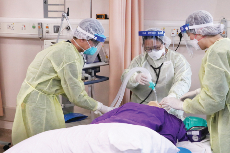 總辦事處護理服務部為逾1,500名護士提供模擬訓練，與同事重溫高風險醫療程序。