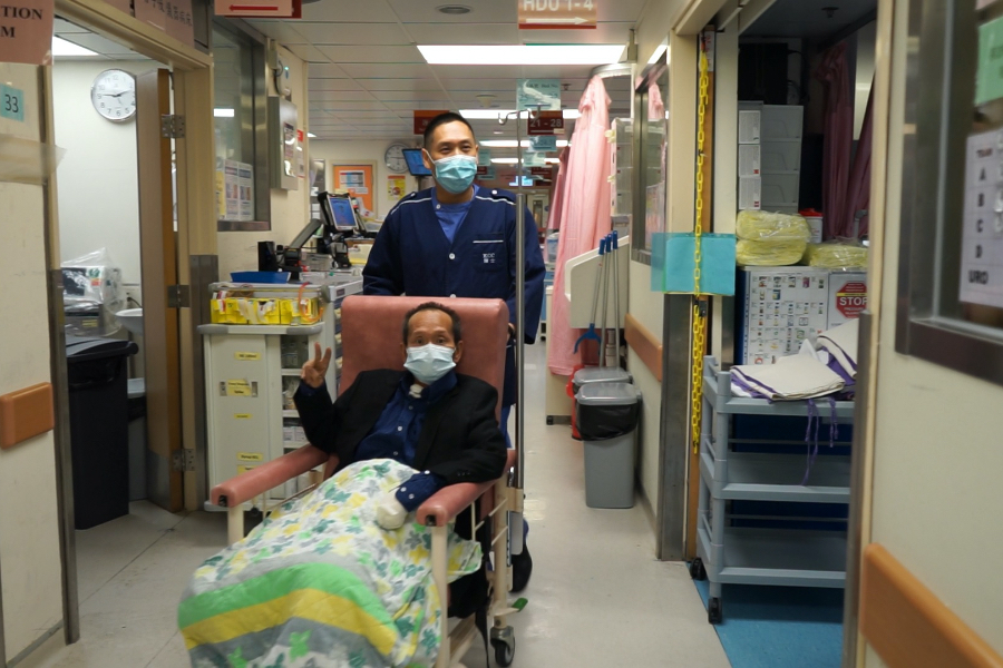 我陪伴耀文見證女兒出嫁，也感受到其興奮心情。