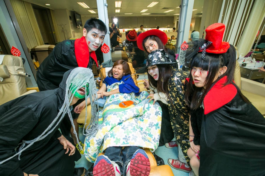 Halloween campaign for promoting blood donation