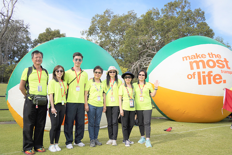 The volunteer team accompanied the transplant recipients to participate in the World Transplant Games in Australia last year.