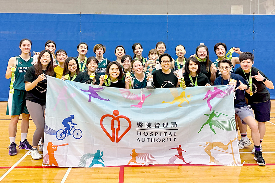 女子籃球隊多年來合作無間，今年更登上七連冠寶座。