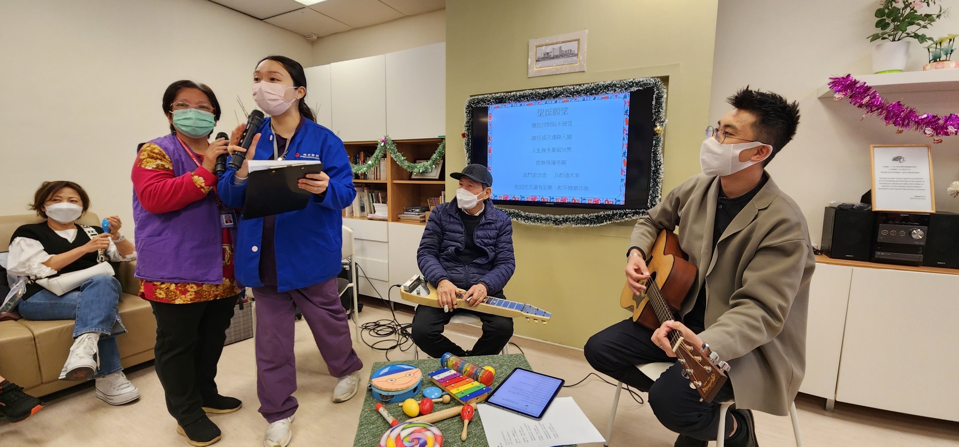 除了「音樂牽晴」,瑪麗醫院亦有舉辦其他音樂活動如聖誕音樂會,助病人釋放情緒,療癒心靈。