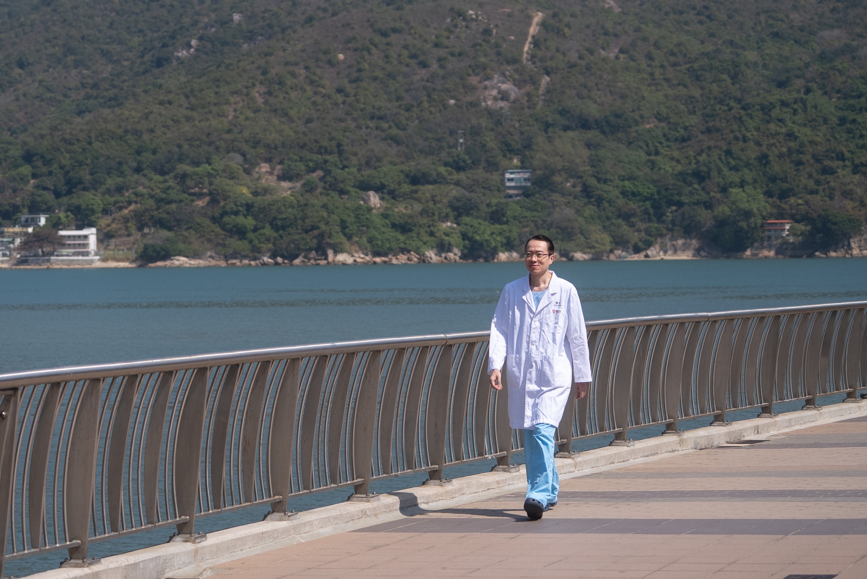 以琴聲奏響生命的樂章