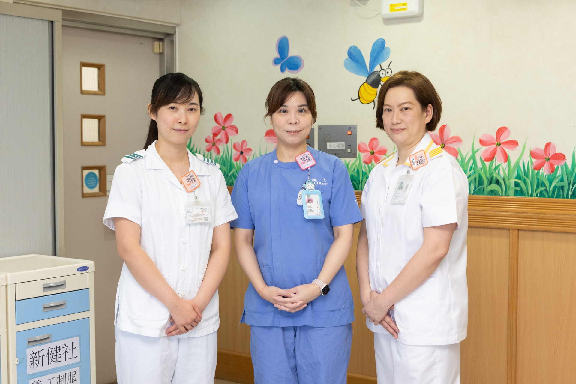 （左起）資深職業治療師蔡燕妮、資深護師鄧美美及資深物理治療師李啟芳指計劃受到照顧者和病人歡迎，同時建立醫患互信。