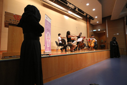 Star Wars characters appear in the HKPhil's music performance at the Prince of Wales Hospital <br>