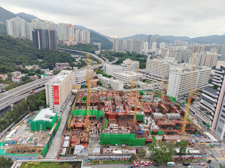 21 November 2024 Construction of In-patient Extension Block Reaches Third Floor